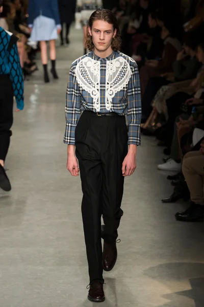 Look 38